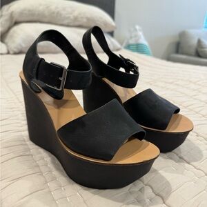 TOPSHOP - Size 7 - black platform sandal